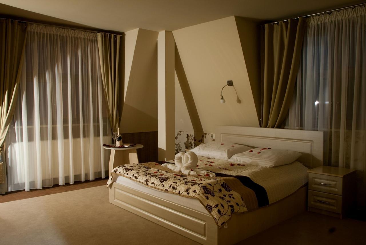 Hotel Regent Pawlow  Bagian luar foto